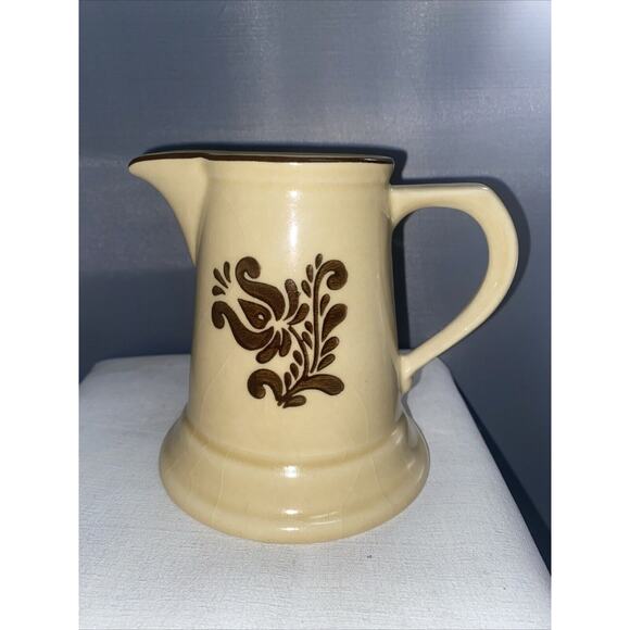 Pfaltzgraff Other - Vintage Pfaltzgraff "Village CREAMER, Stoneware #6-24 USA FLAWLESS